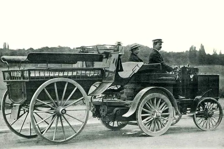 Parní traktor De Dion